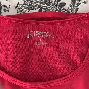 SkirtSports top, not available on the site anymore, coral size L